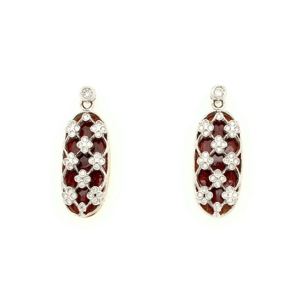 Orecchini in oro giallo e bianco 18kt g. 7,70 con smalti a fuoco translucidi e 70 diamanti naturali taglio brillante Colore H Vs 0,40
