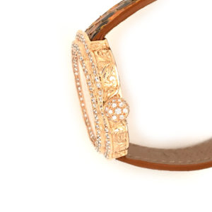 Orologio in oro rosa con diamanti e cassa finemente incisa a bulino - immagine 2